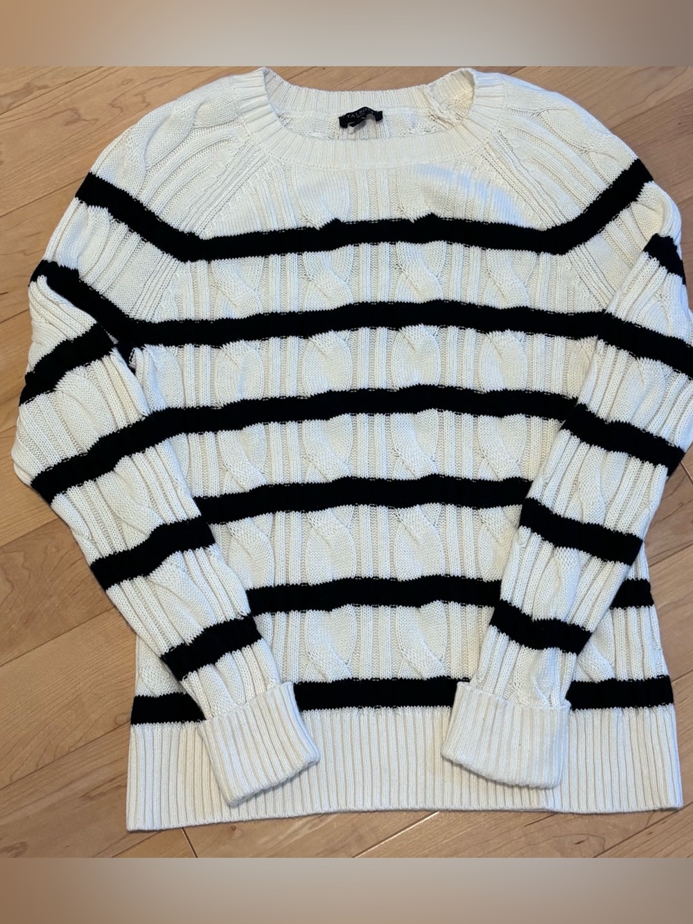 Talbots knit cabled Sweater blue white nautical look size SP crew neck